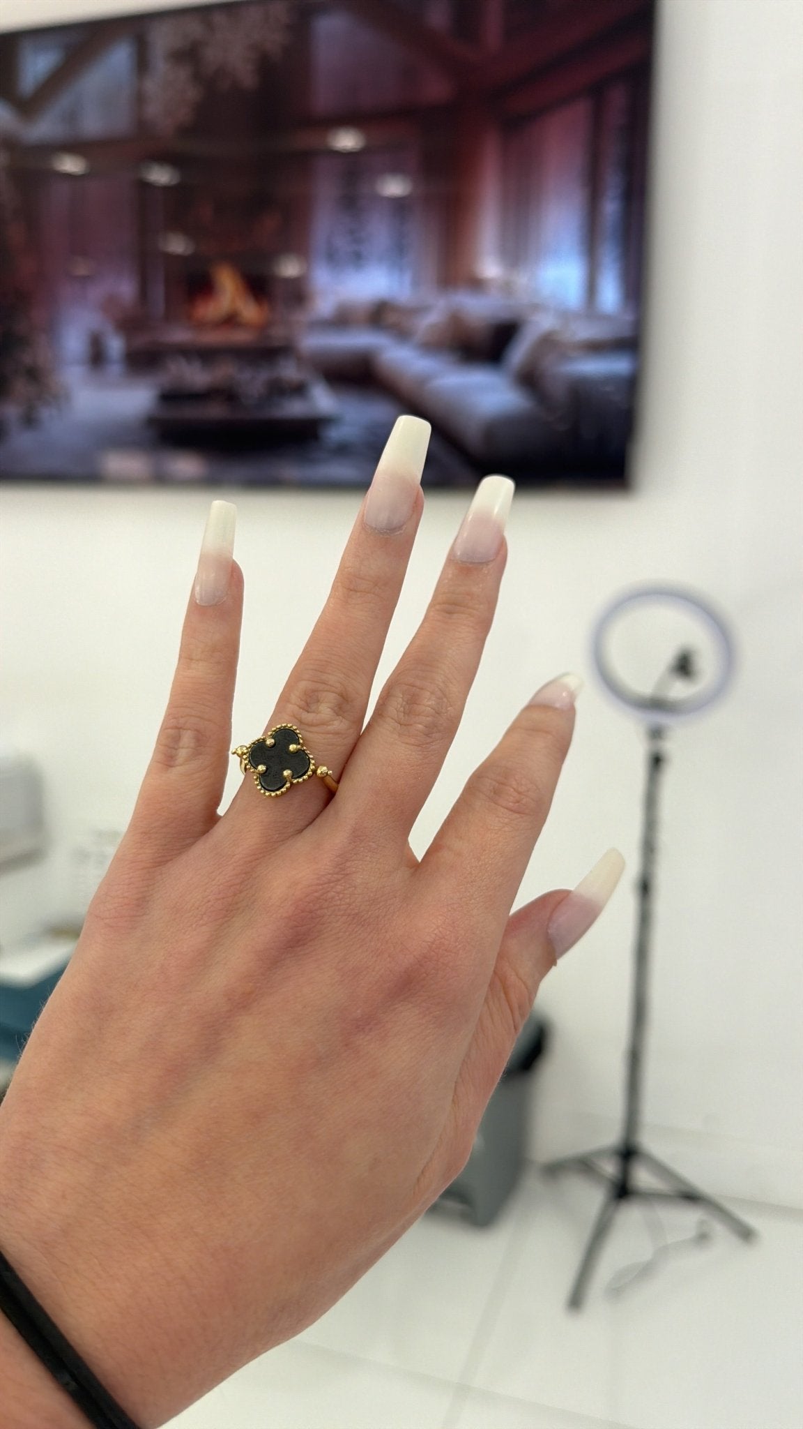 10k Black Flower Ring - Miami Jewelry