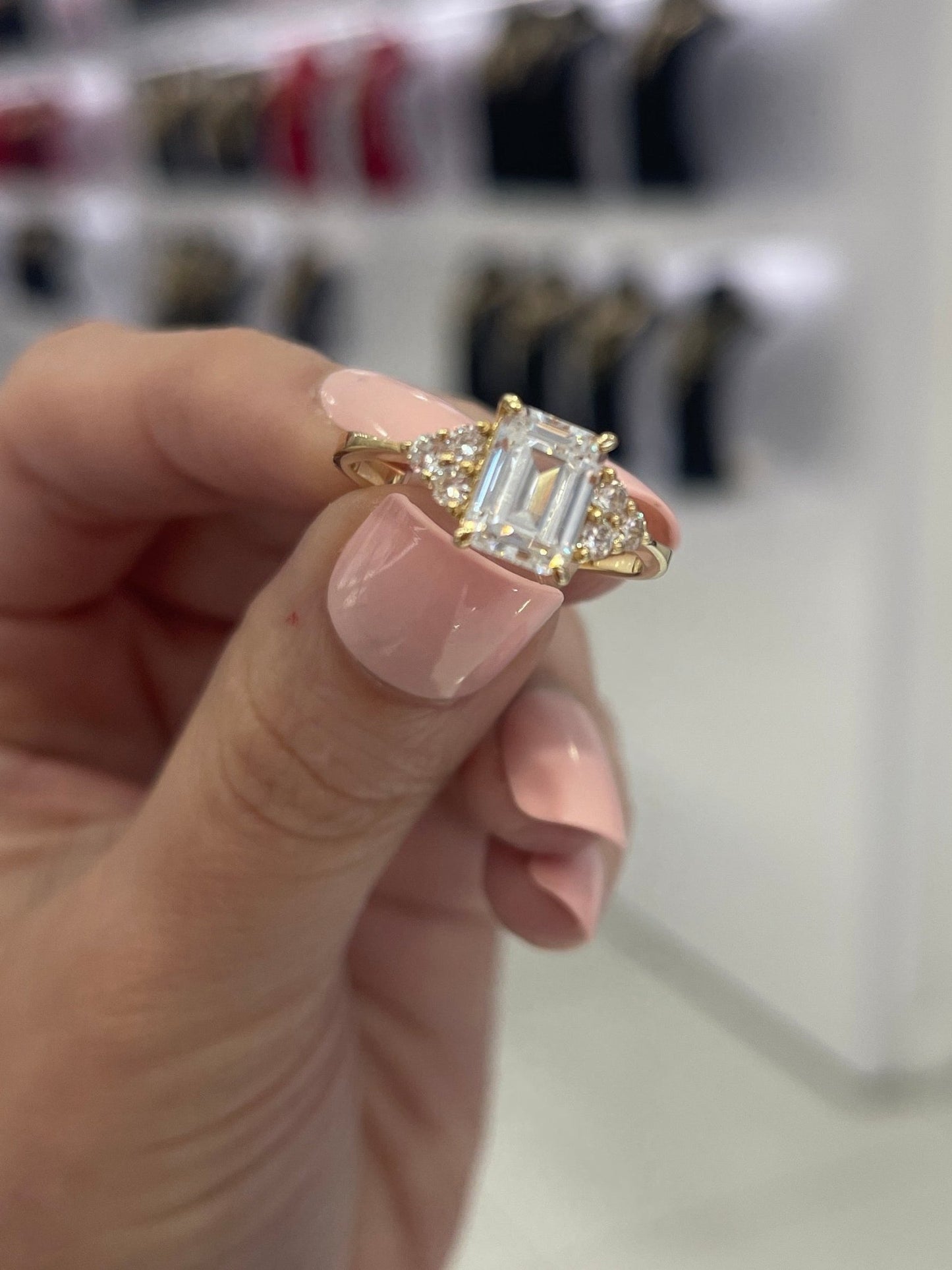 10K White Stone Ring - Miami Jewelry