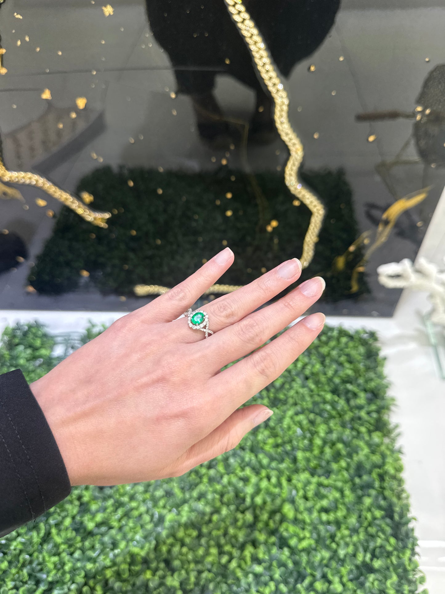 18K Emerald Women Ring