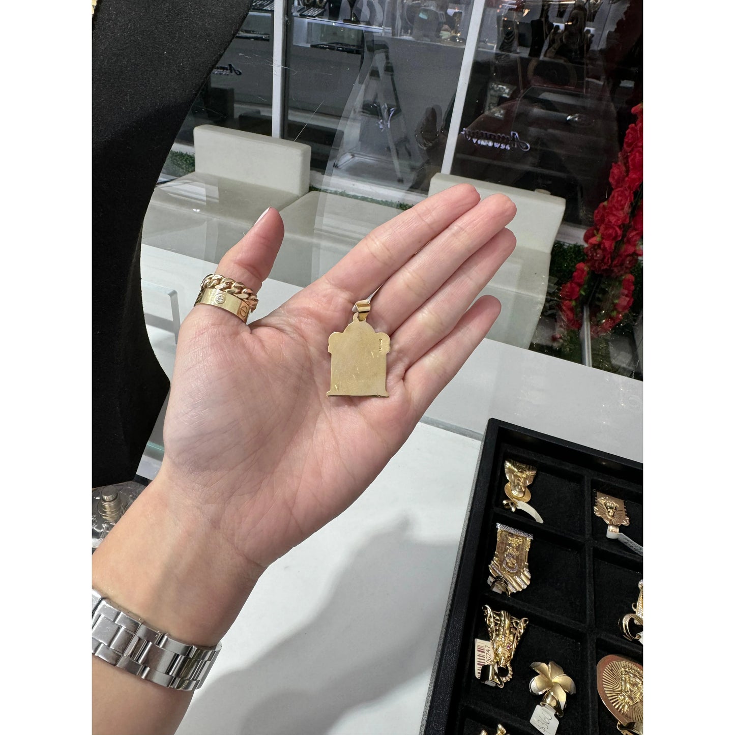 14K Santa Barbara Charm