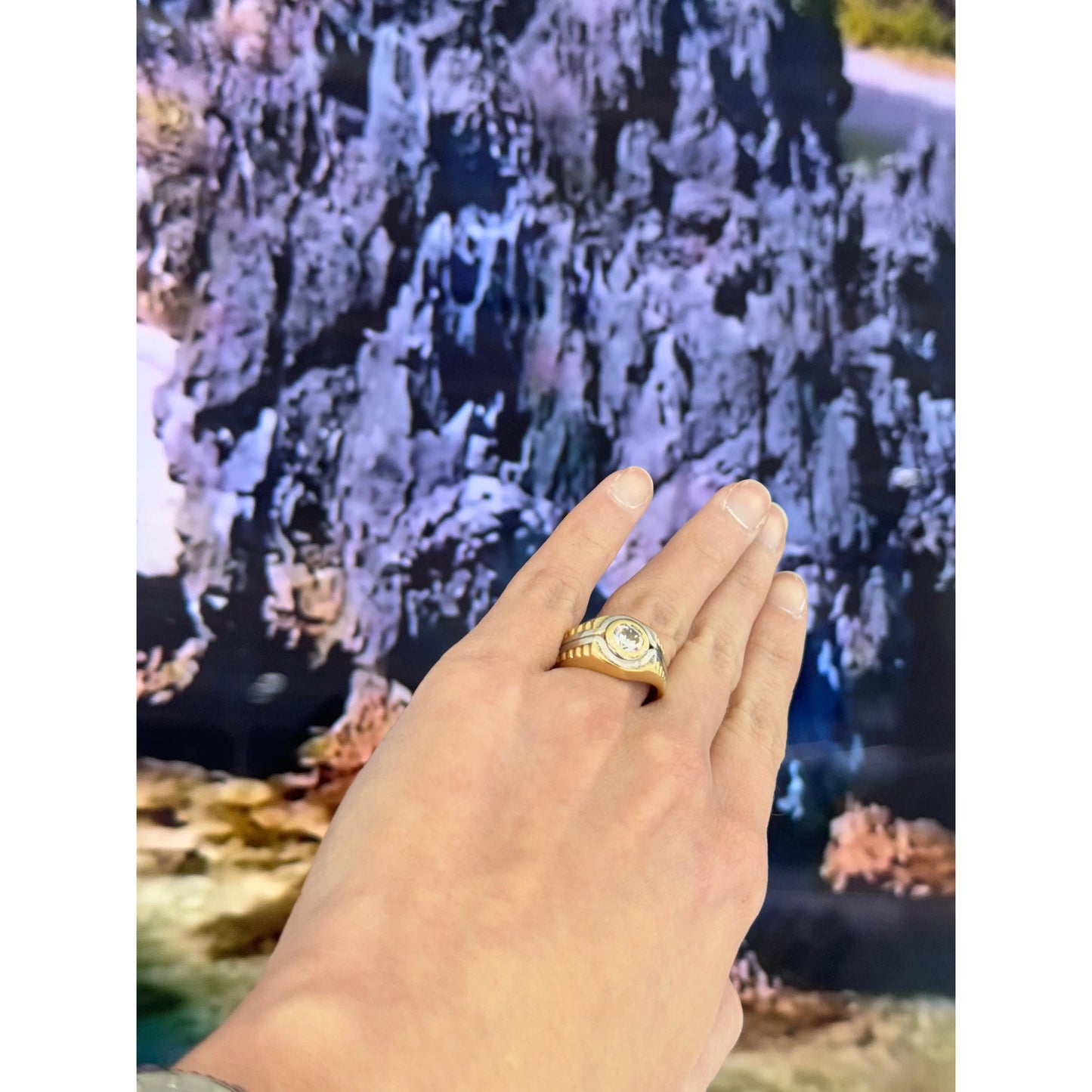 10K White Stone Ring