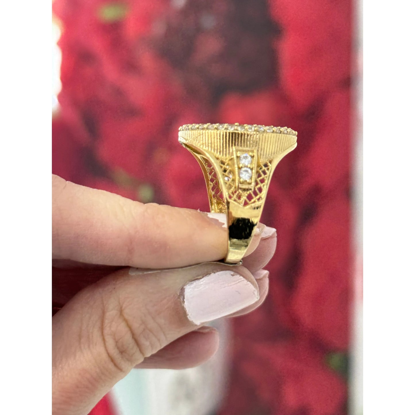 10K Capricorn Ring