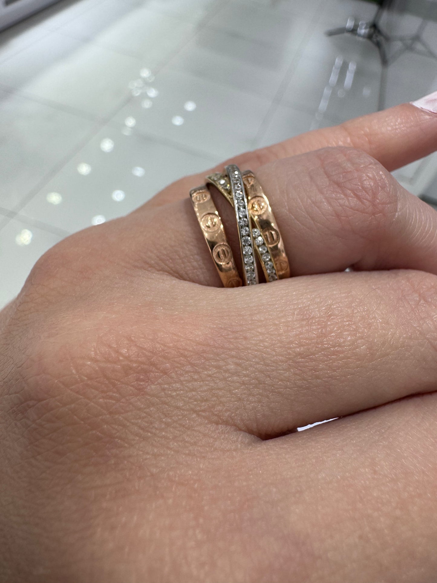10K Elengance Ring