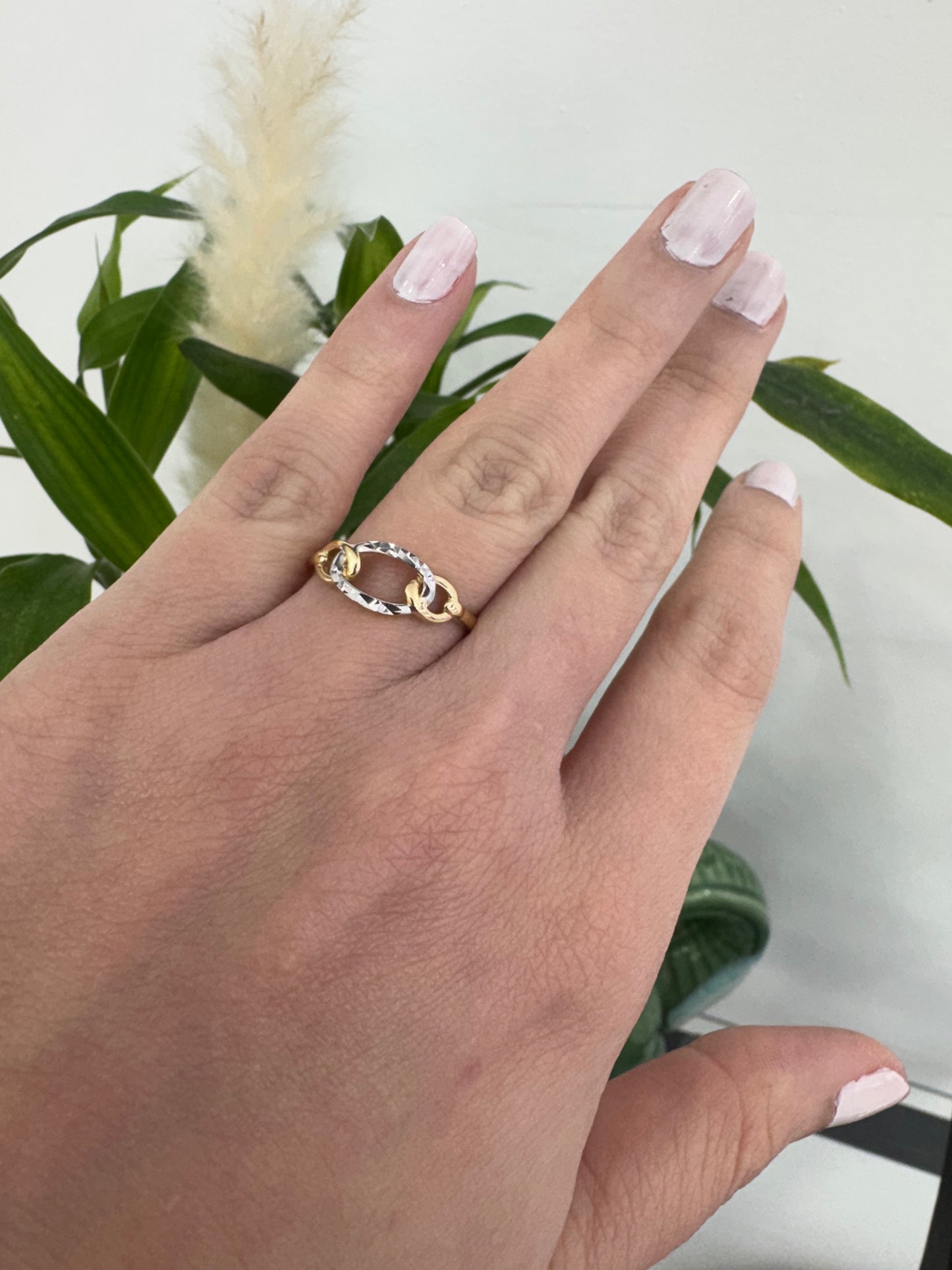 14K Women Ring