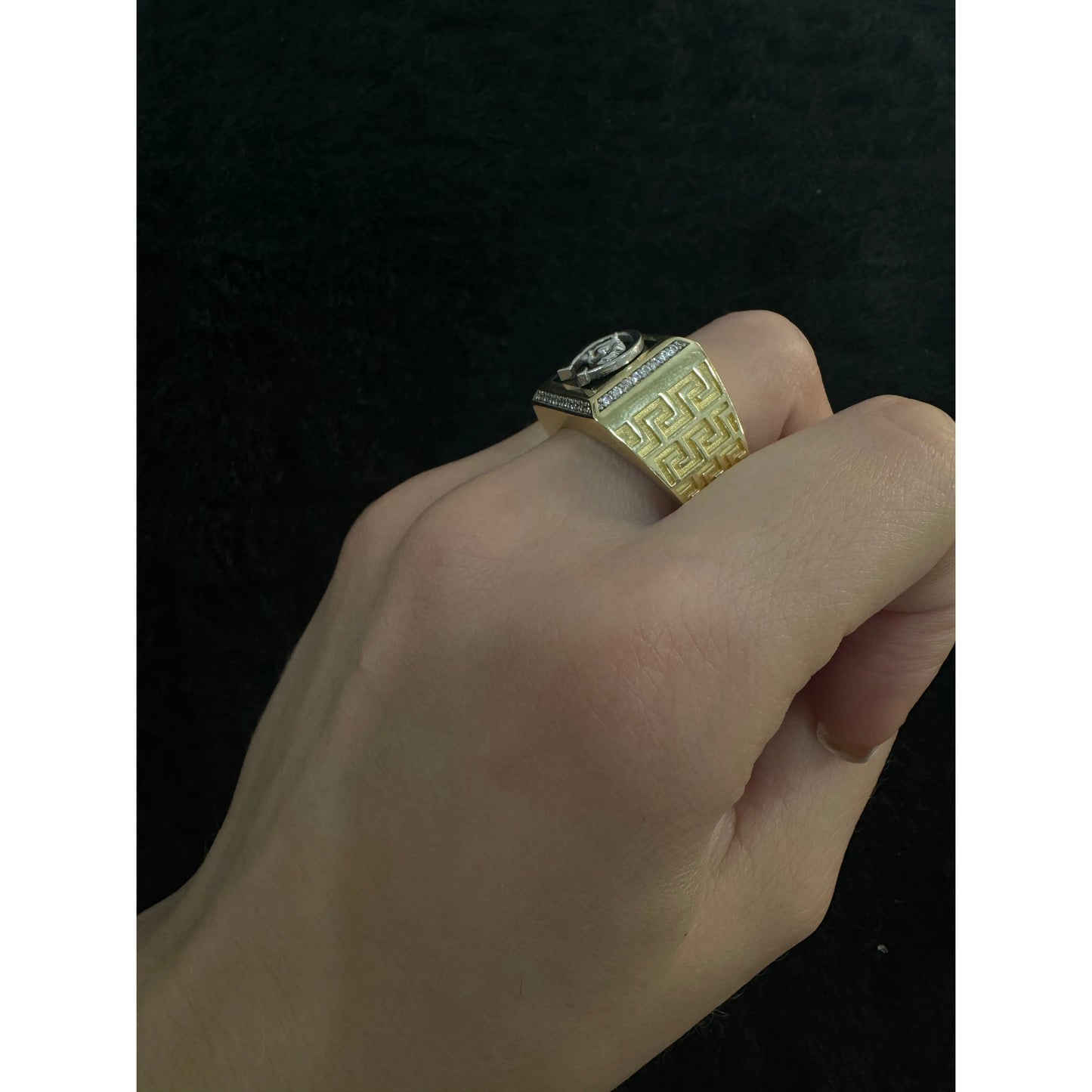 14K Horse Ring