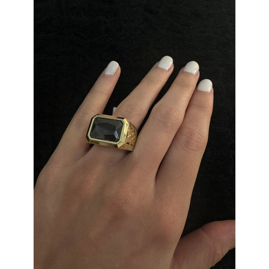 10K Black Stone Ring - Miami Jewelry