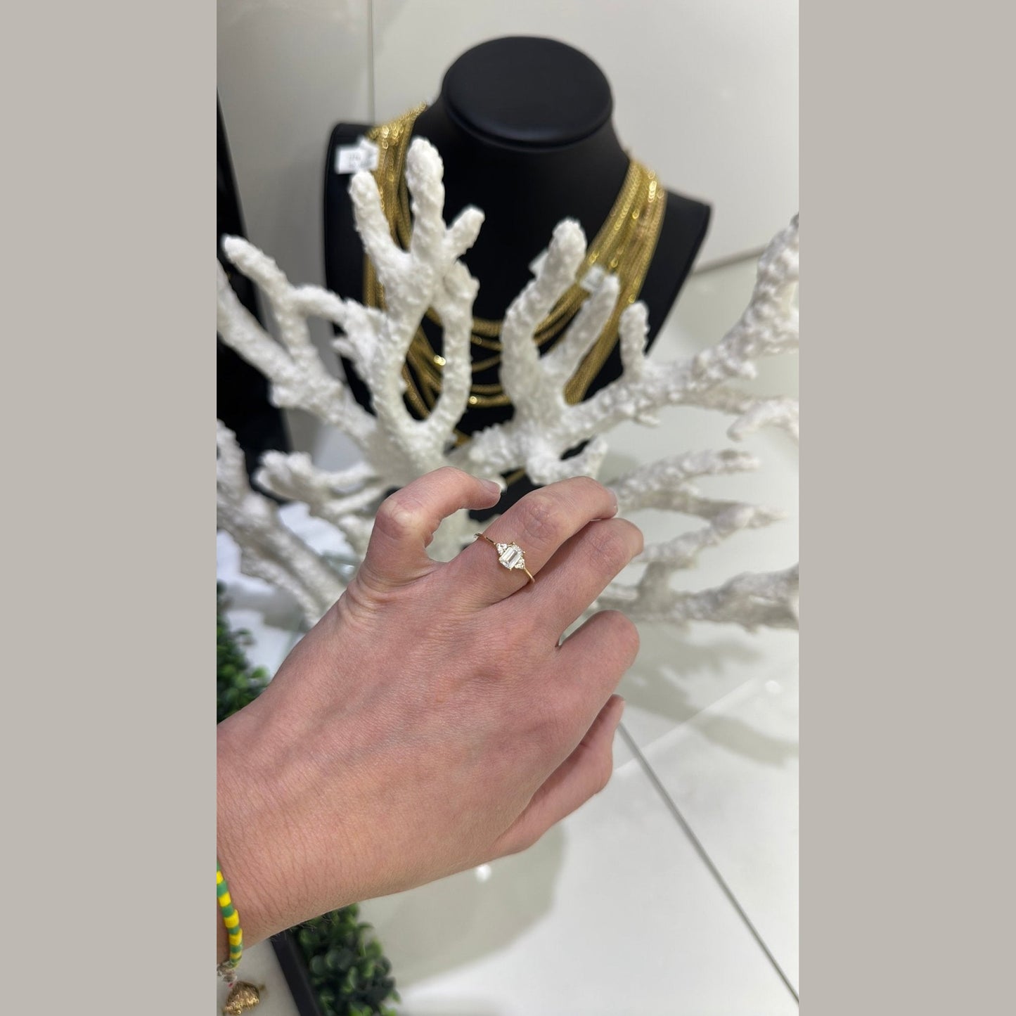 10K White Stone Ring - Miami Jewelry