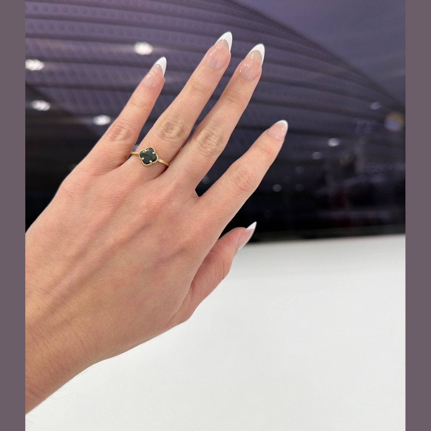 14Karat Black Flower - Miami Jewelry
