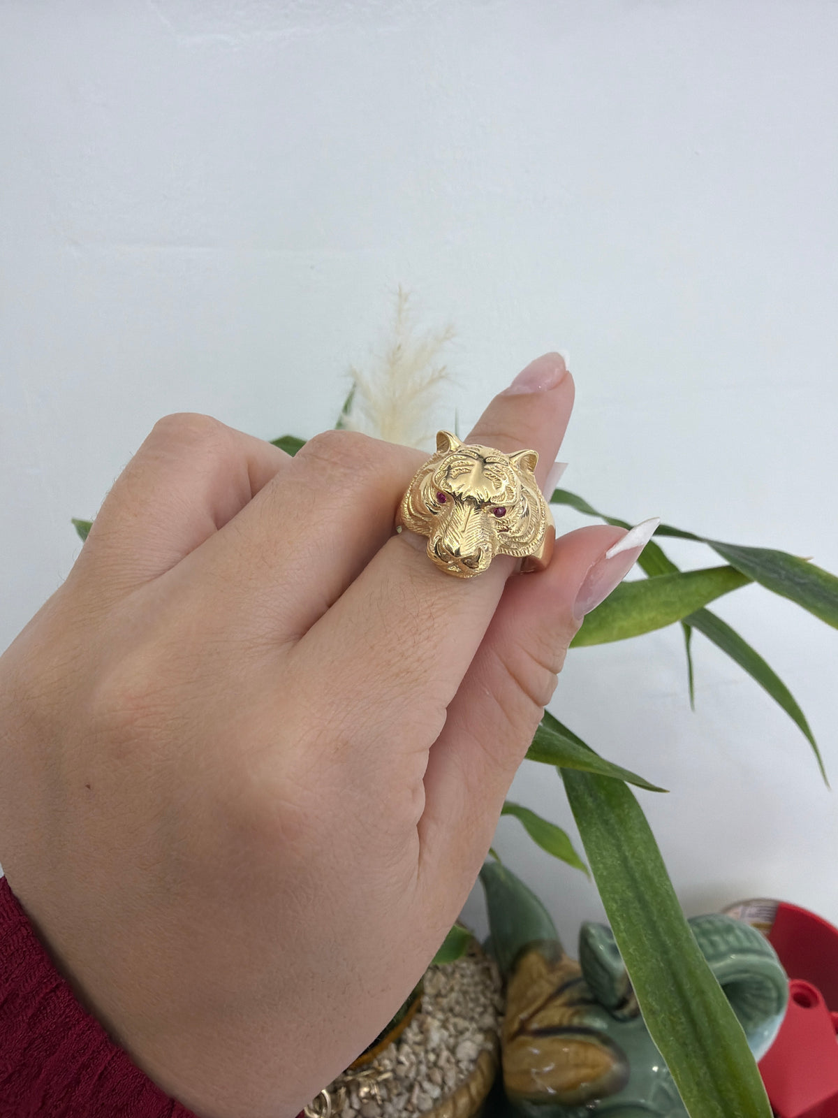 14k tiger ring