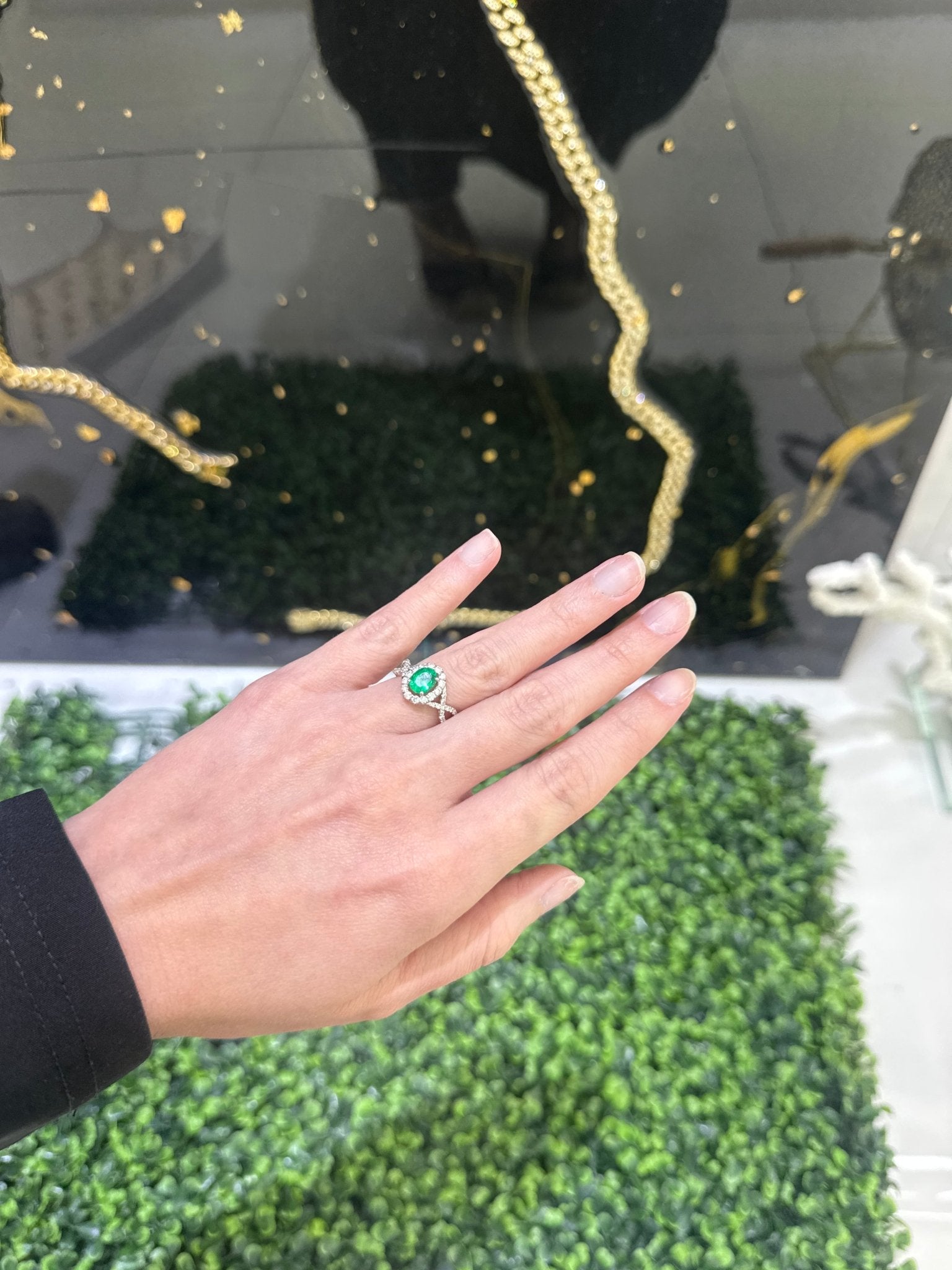 18K Emerald Women Ring - Miami Jewelry