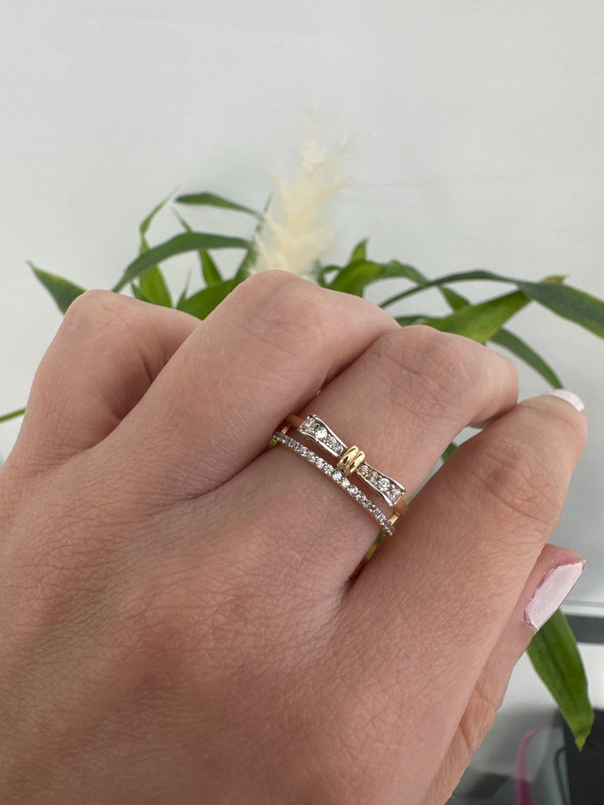 14K Bow Ring