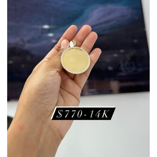 14K Picture Pendant