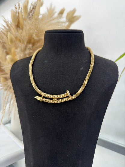 14K Women's Nail Choker Necklace
