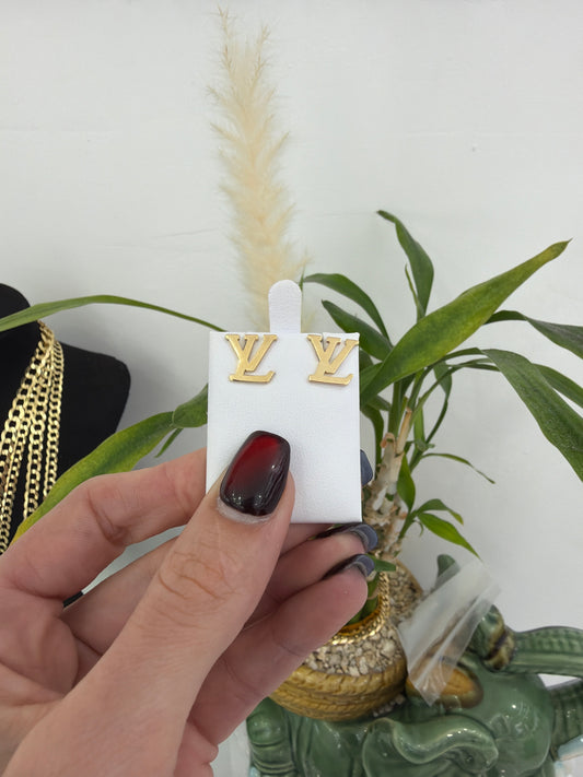 10k Earring