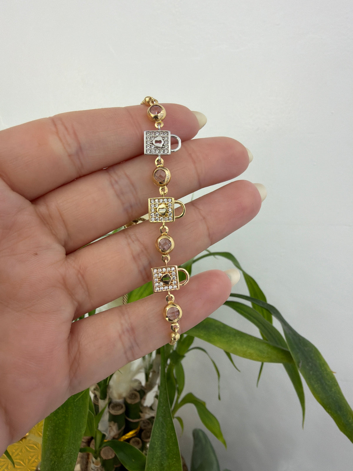 14k Lock bracelet