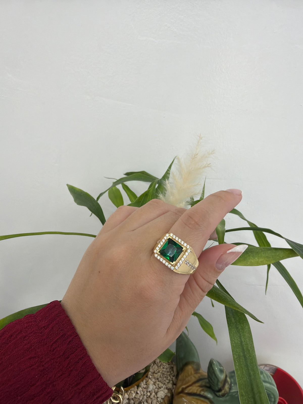 14k green ring