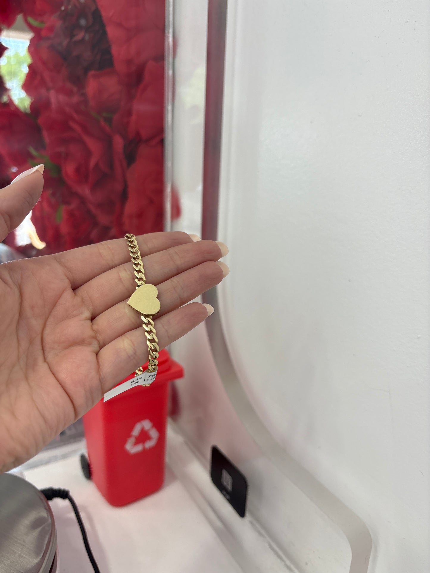 10K Heart Bracelet