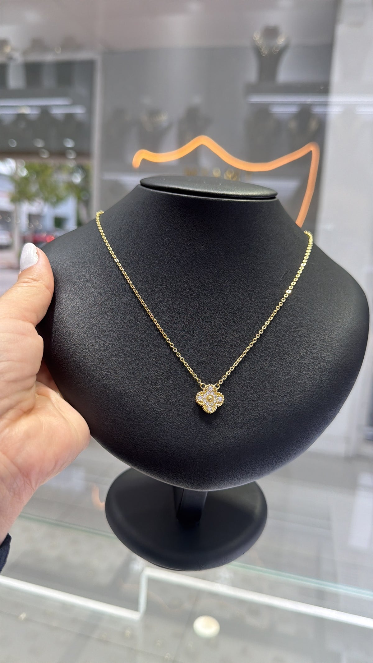 10k flower women chain