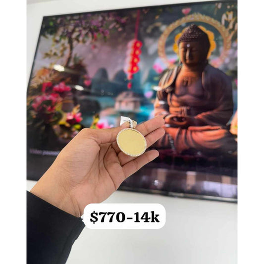 14K Picture Charm