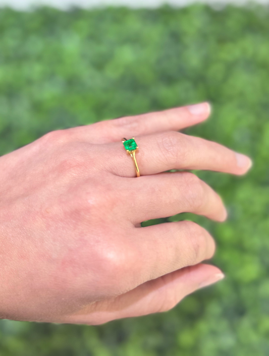 18K Emerald Women Ring