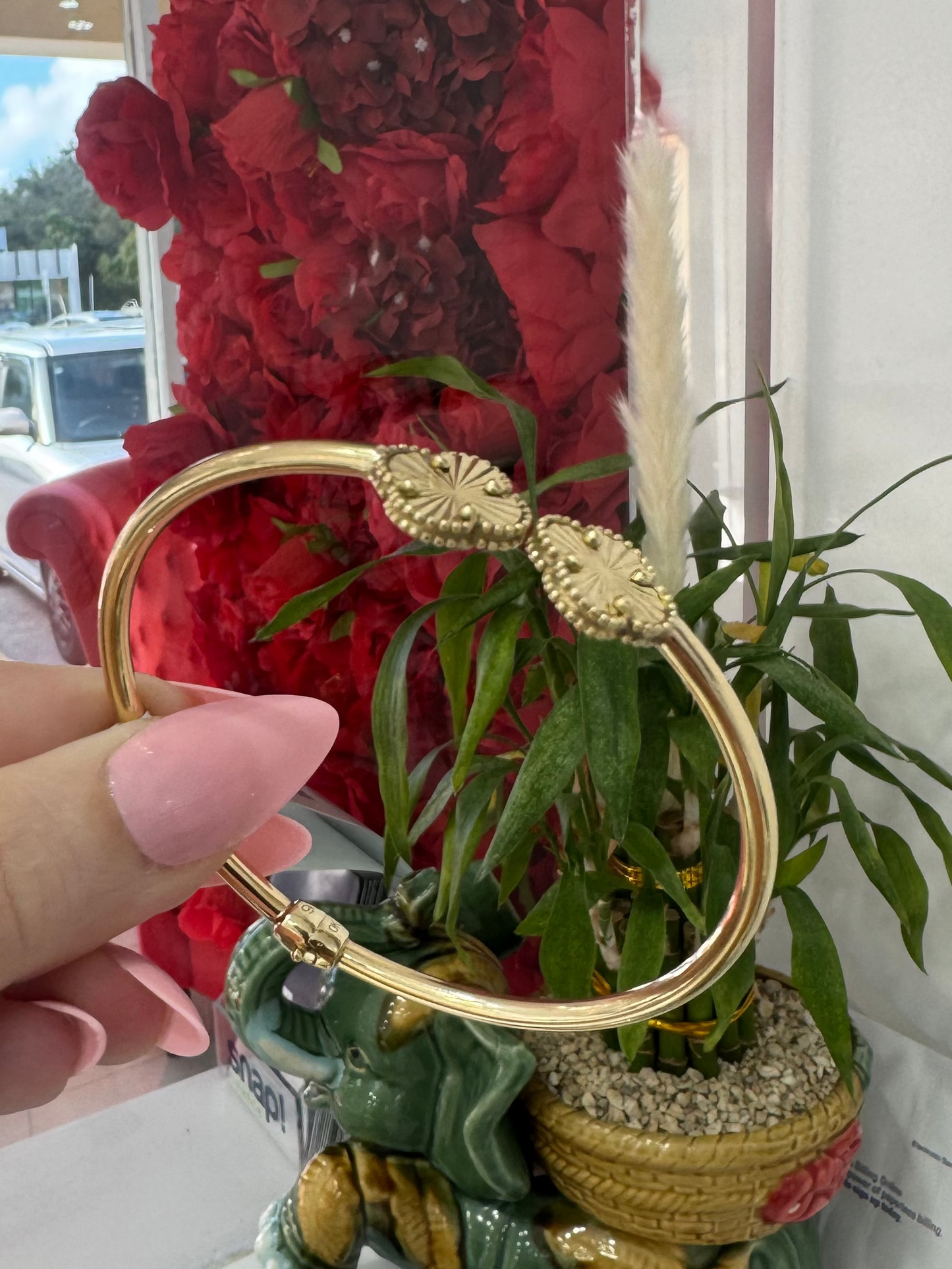 10K Flower Bracelet