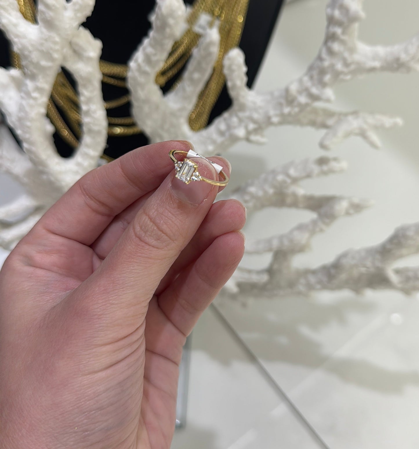 10K White Stone Ring