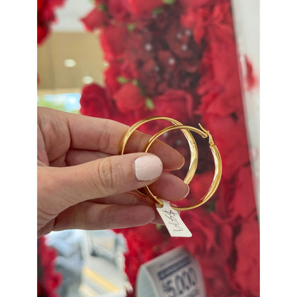 14K Plain Medium Hoop