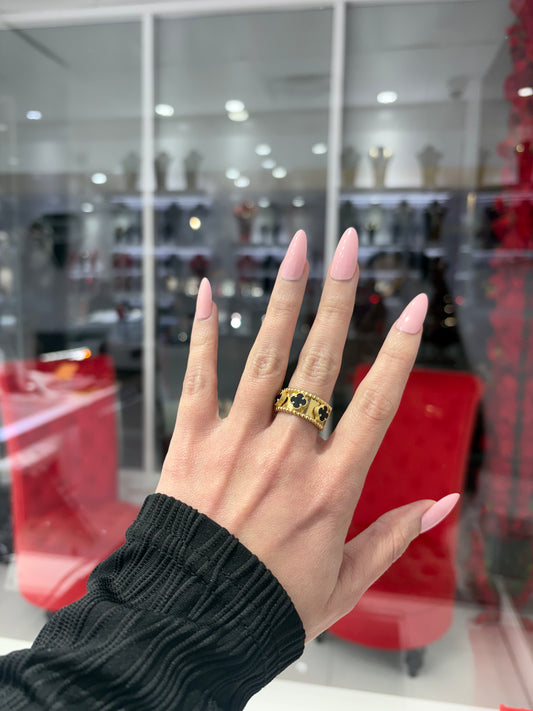 10K Black Flower Ring