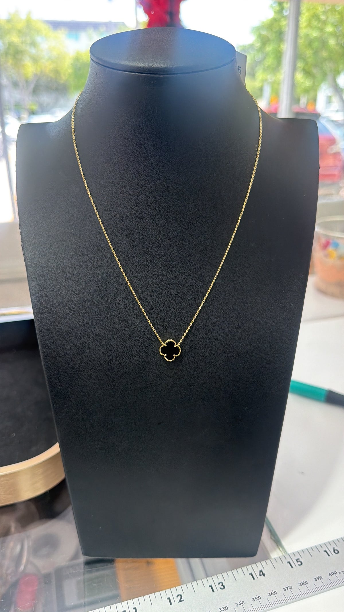 14K flor necklace size 18”