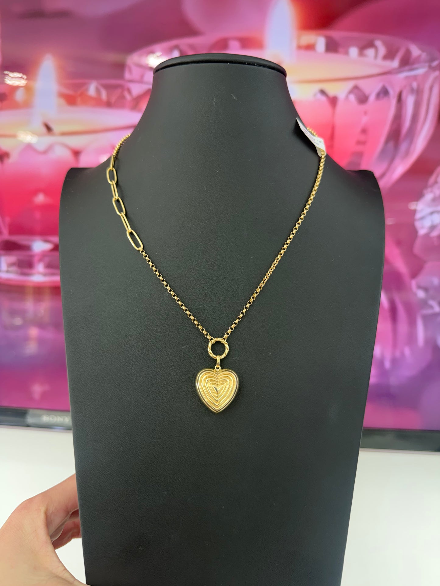 10k Heart necklace