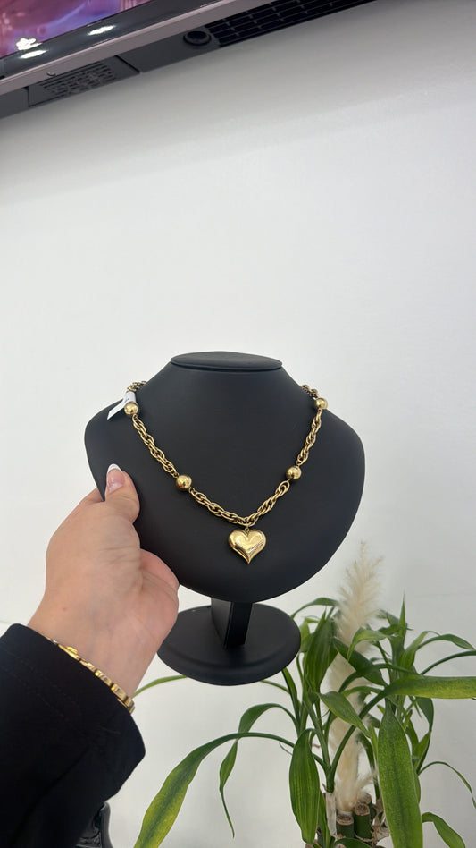 10k  hearts Necklace