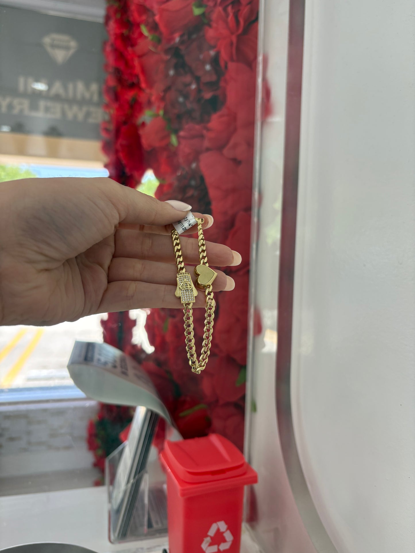 10K Heart Bracelet