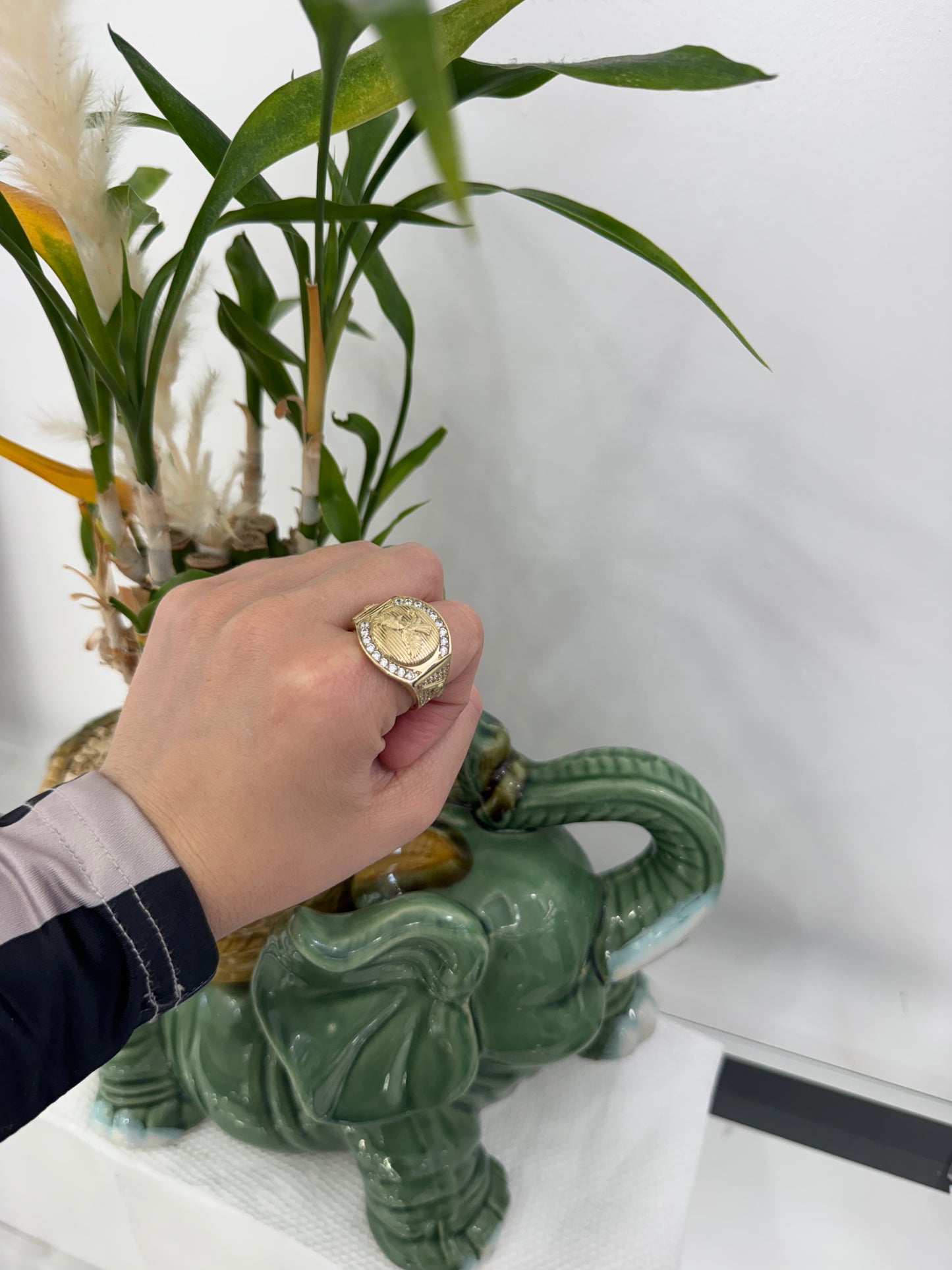 10K Eagle Ring