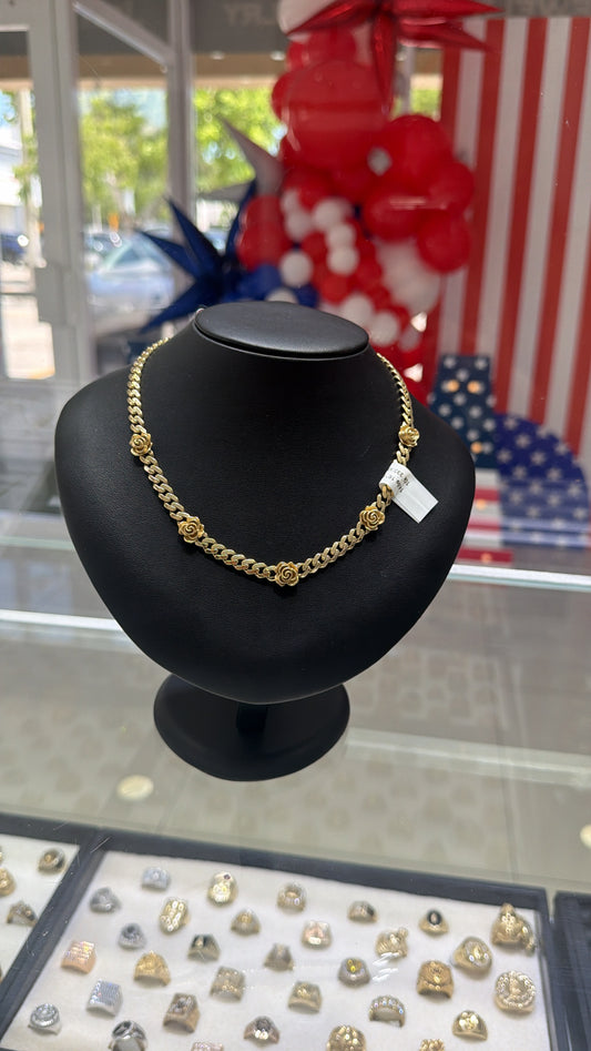 10K Roses Necklace